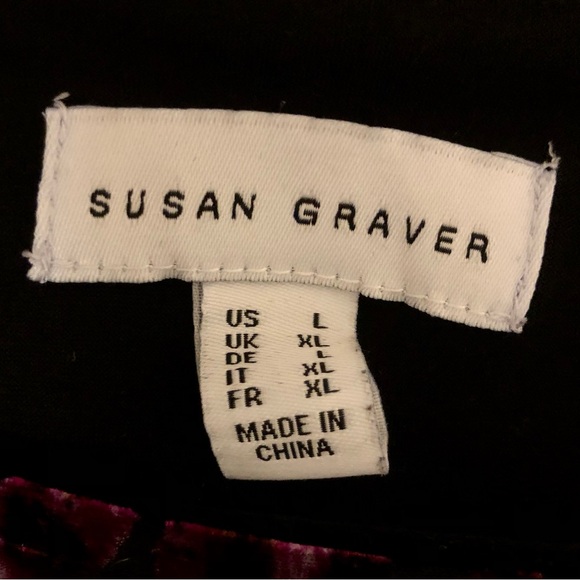 **LIKE NEW** COLD SHOULDER BLOUSE - SUSAN GRAVER - Picture 4 of 5